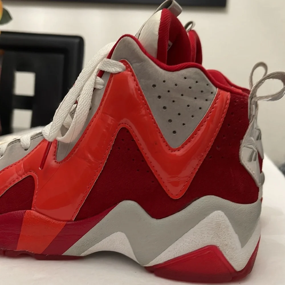REEBOK KAMIKAZE 2 MID GHOST OF CHRISTMAS PAST WHITE/RED SNEAKERS MENS SIZE 8.5